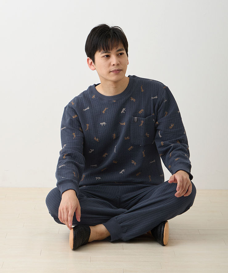 タイガーNV（身長176cm・M着用）