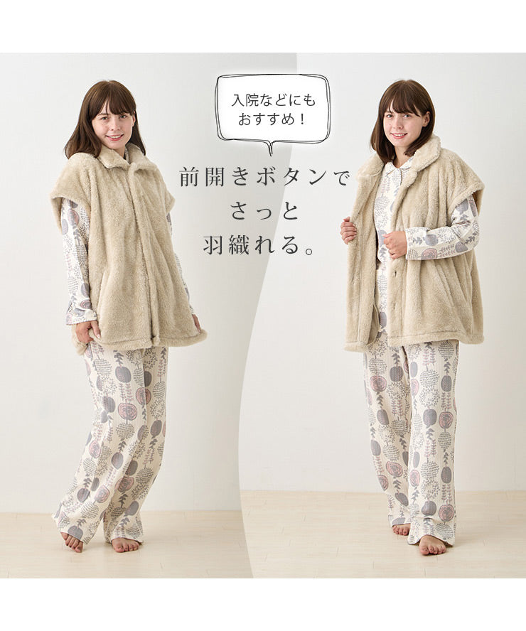 前開きでさっと羽織れる。入院などにもおすすめ。